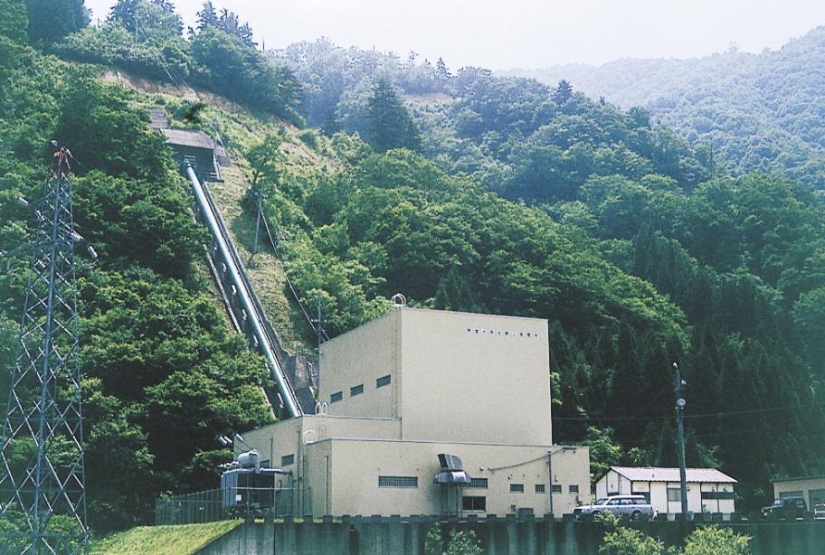 水圧鉄管・発電所