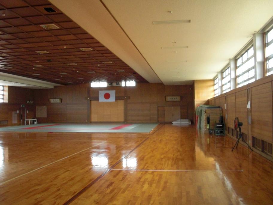柔道場、剣道場