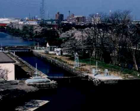 富岩運河中島閘門